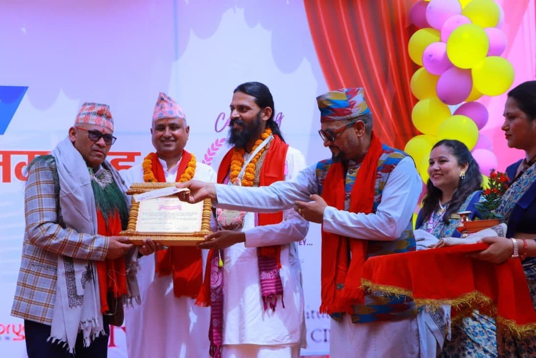 ५० हजारसहित टमाटा सम्मानित