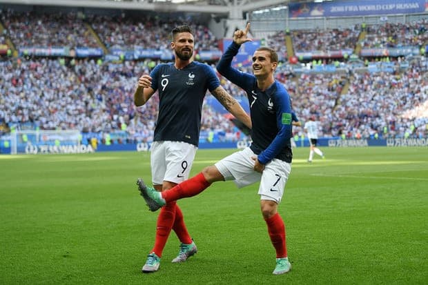 ग्रिजम्यानको पेनाल्टी गोल, अर्जेन्टिनाविरुद्ध फ्रान्सको १–० को अग्रता