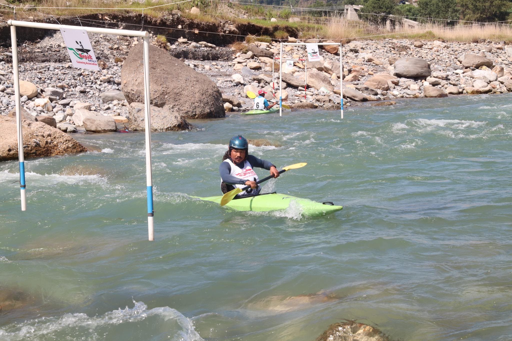 नवौं राष्ट्रिय : र्याफ्टिङ र कायाकिङको प्रदर्शनी खेलमा डम्बरलाई स्वर्ण