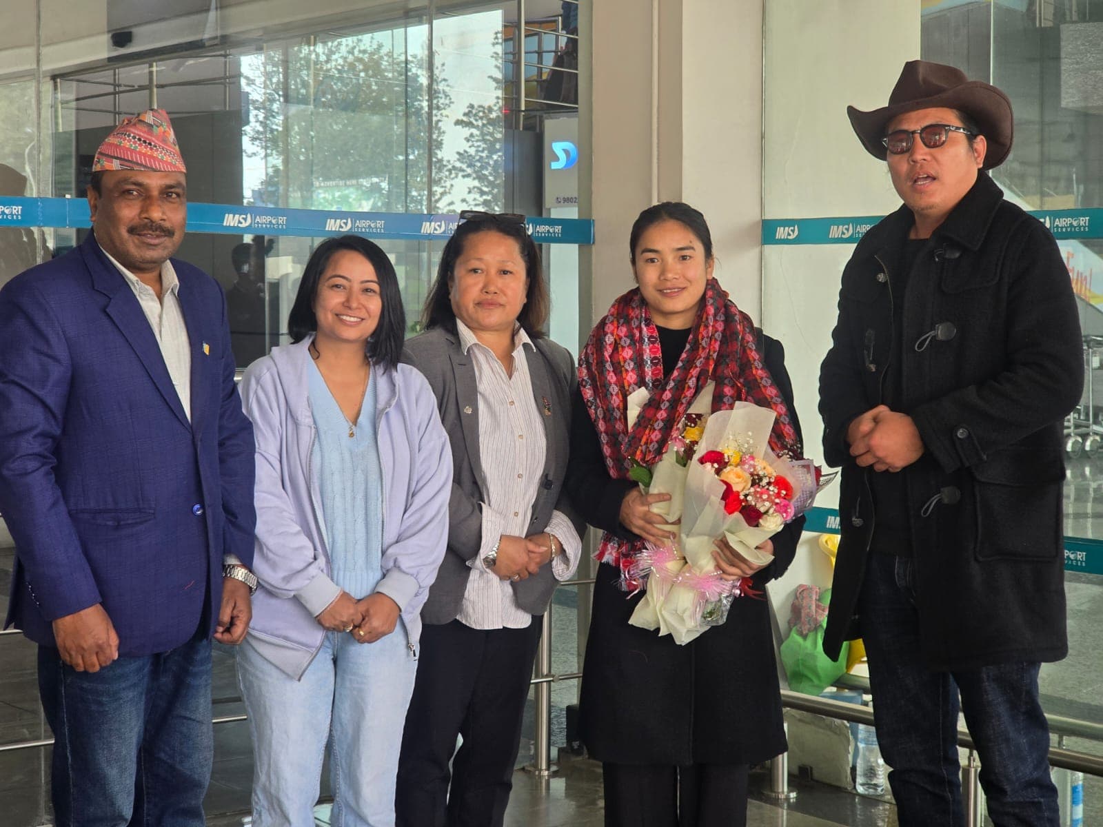 इन्टरनेसनल वुमेन्स च्याम्पियनसिप खेल्न स्वदेश फर्किइन् अञ्जिला