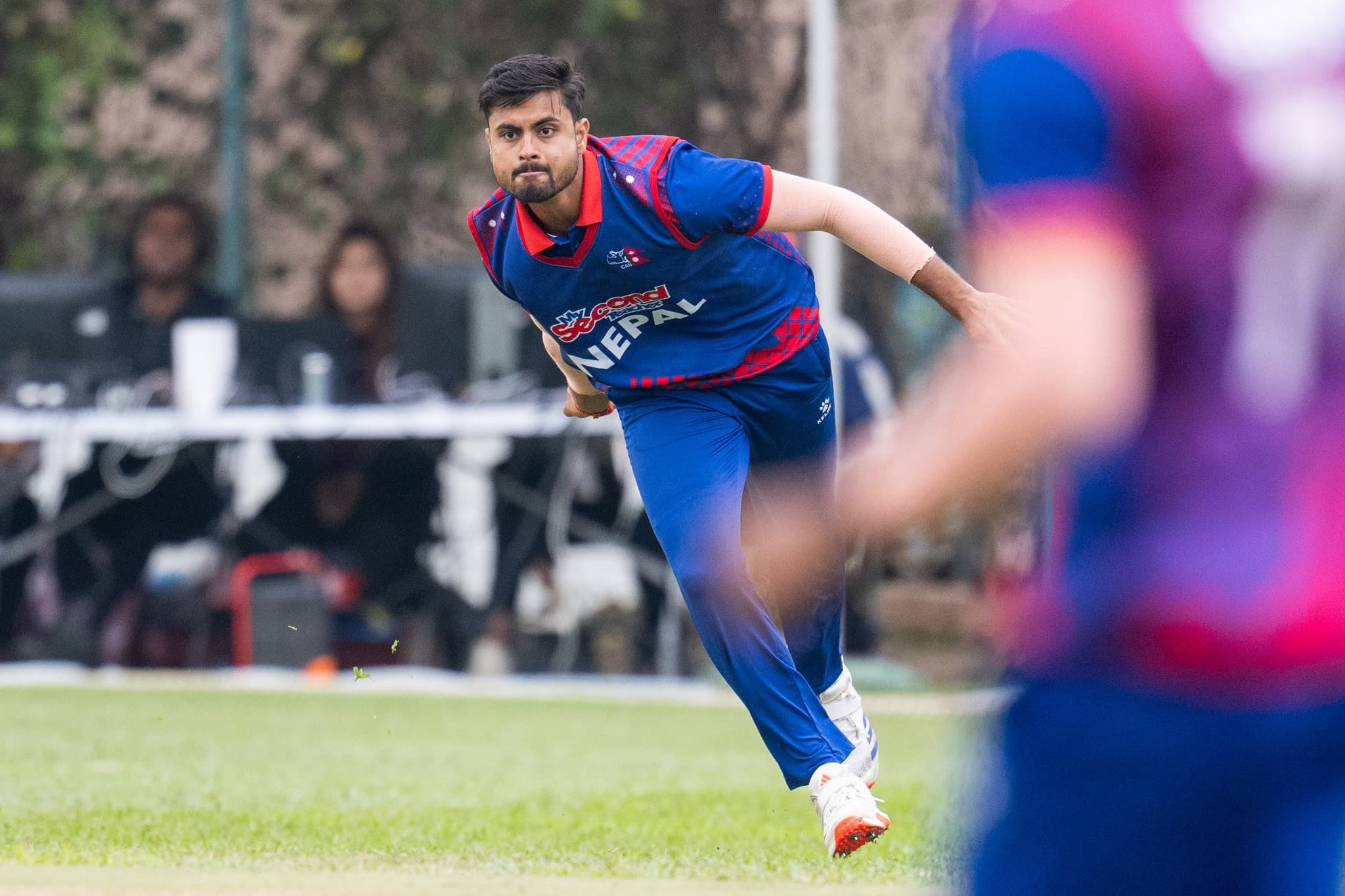 अर्धशतक बनाउन चुके गुल्शन