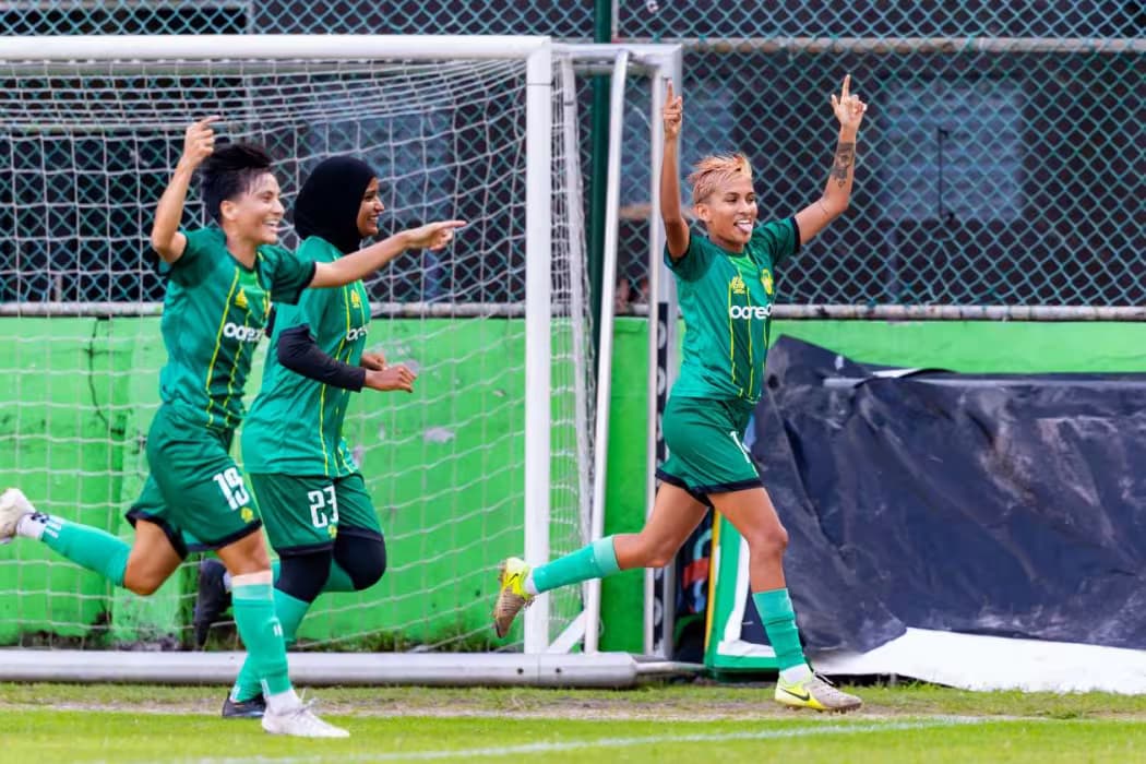 रेखासम्मिलित माजिया एफएएम महिला फुटबल लिगको उपाधिनजिक