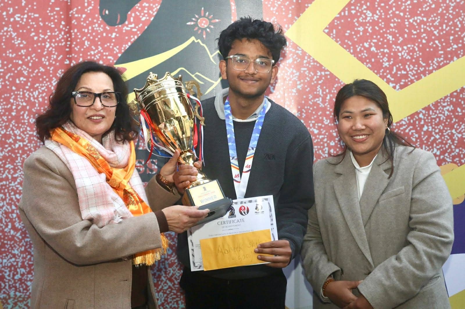 शतप्रतिशत जितसहित अभिक च्याम्पियन