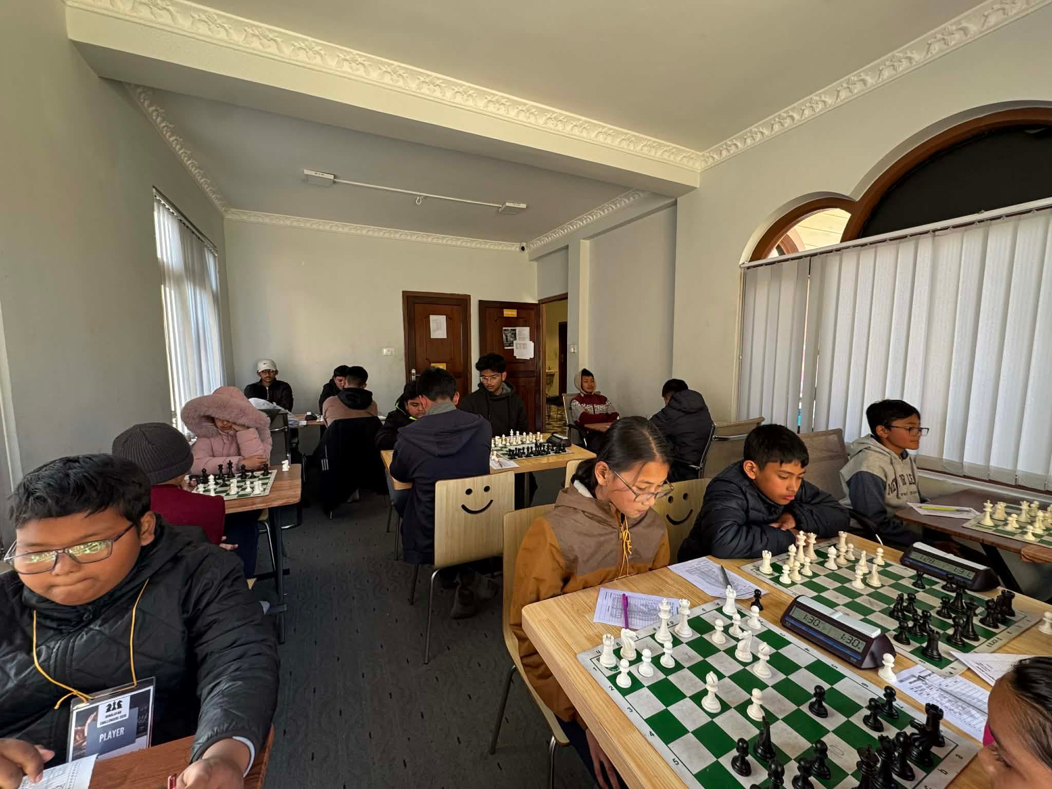 अभिकलाई ५ अंकको अग्रता