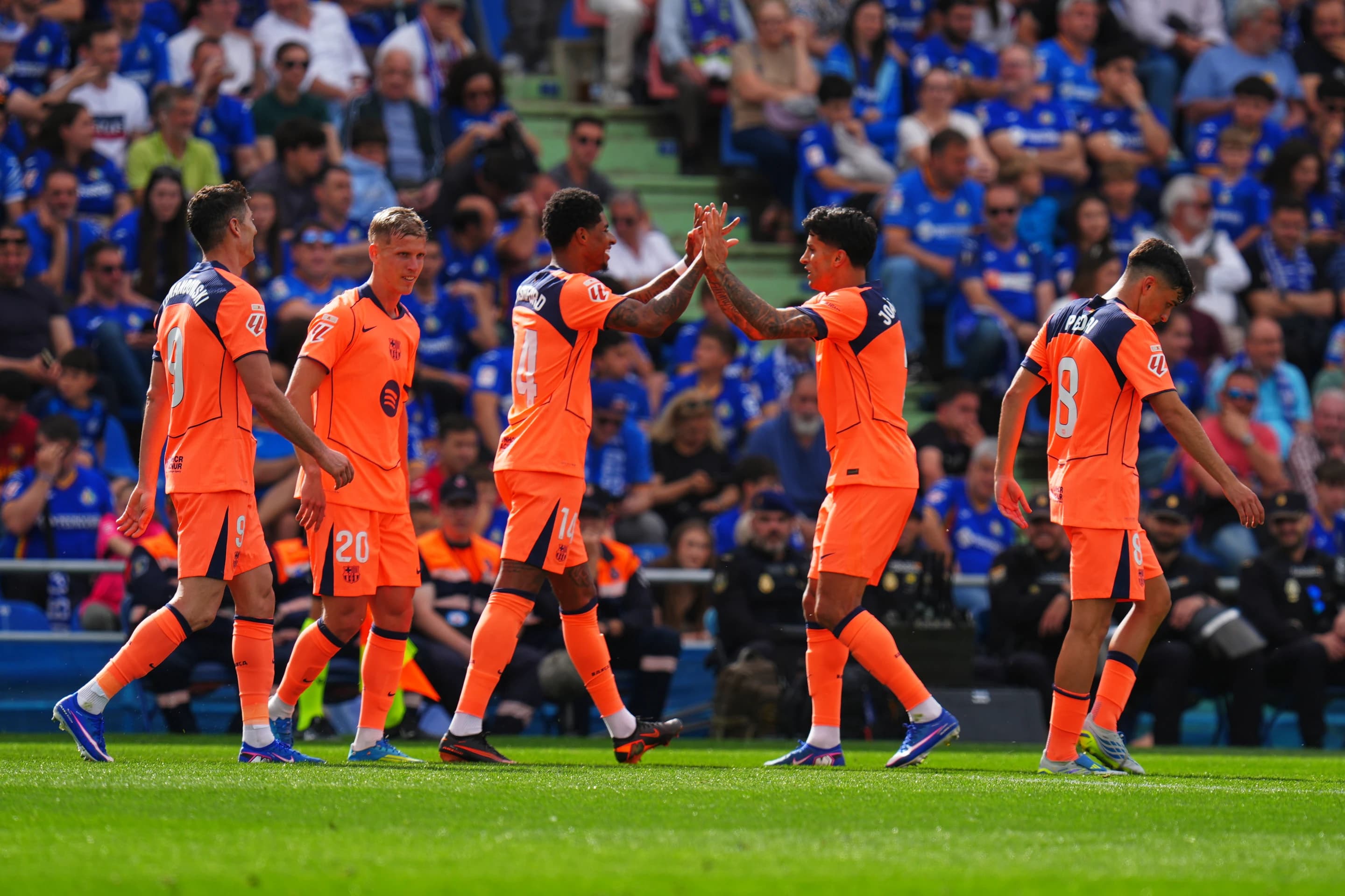 ला लिगाको उपाधितर्फ एक कदम बार्सिलोना