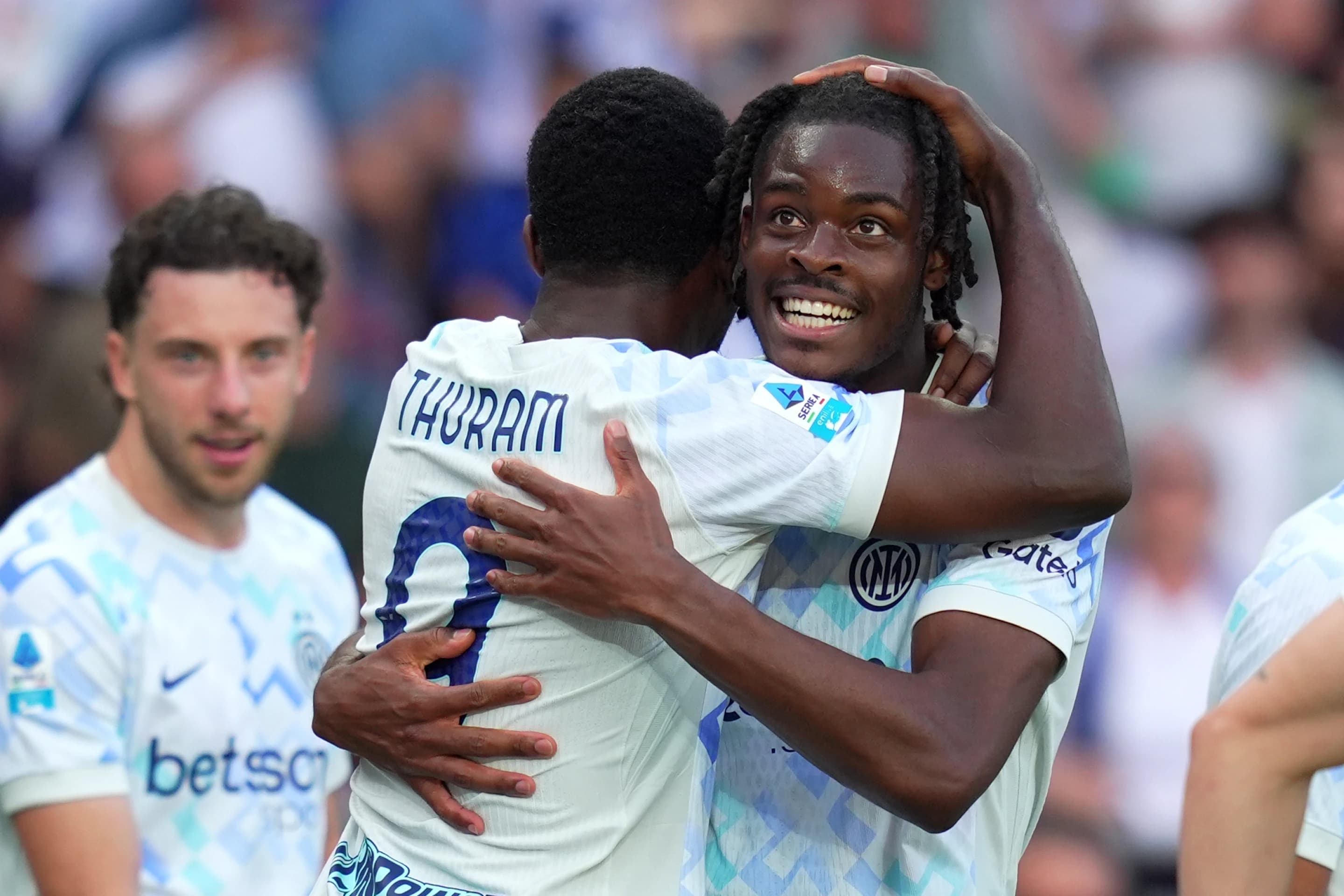 उपाधितर्फ अझ नजिक इन्टर