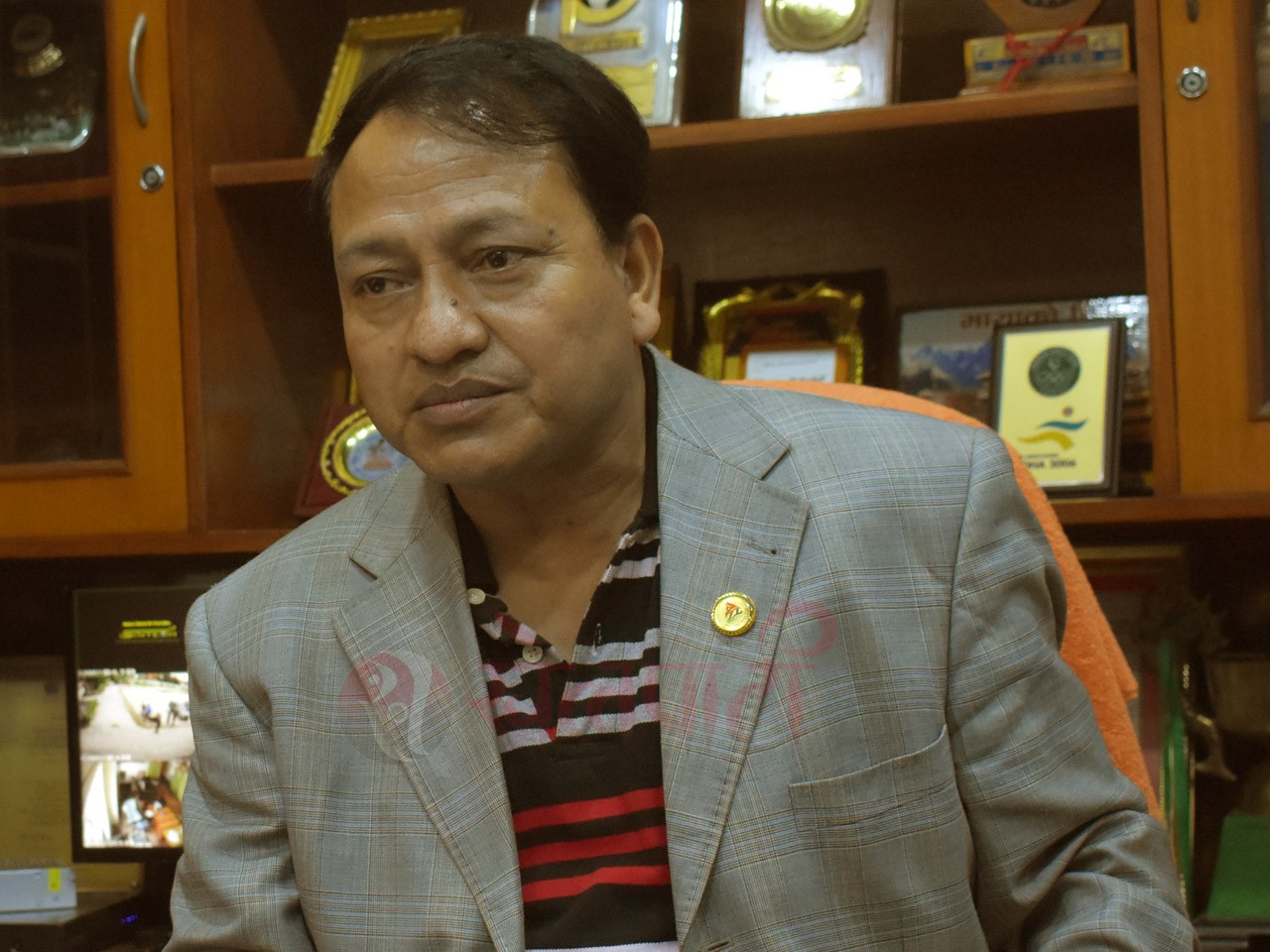 नेपाली क्रिकेट टिमलाई बधाई दिदै सदस्यसचिब बिष्टले भने, 'खेलाडीले हासिल गरेको उपलब्धि मर्न दिन्न'