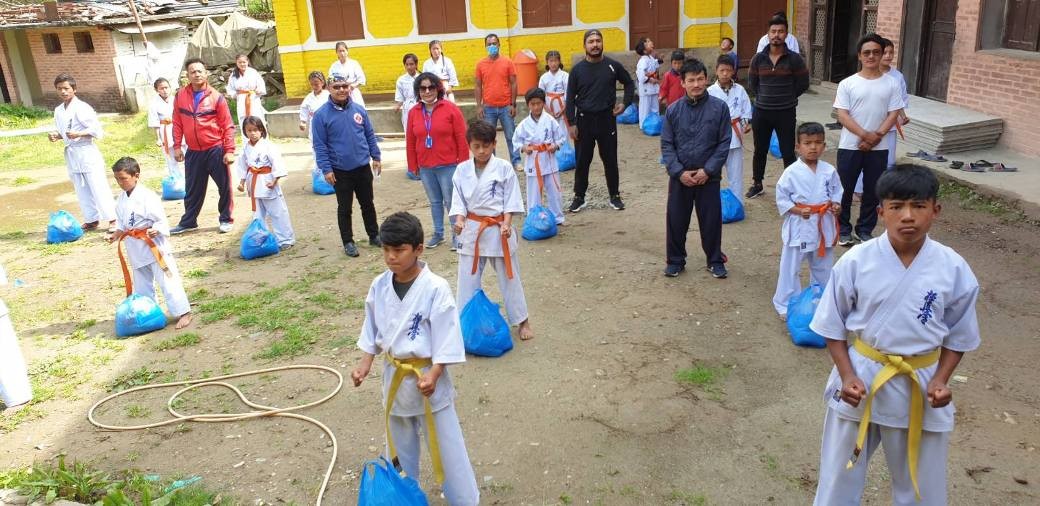 एसियन गेम्सका पदकधारी सविताको सहयोग