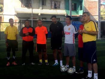 नेपाली राष्ट्रिय फुटसल टोलीसंग एएफसी फुटसल पदाधिकारीको भेट
